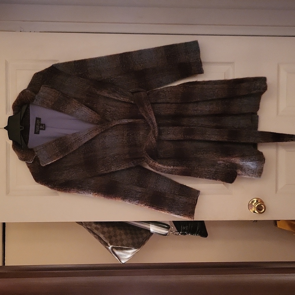 Jacket - Picture 3 of 3